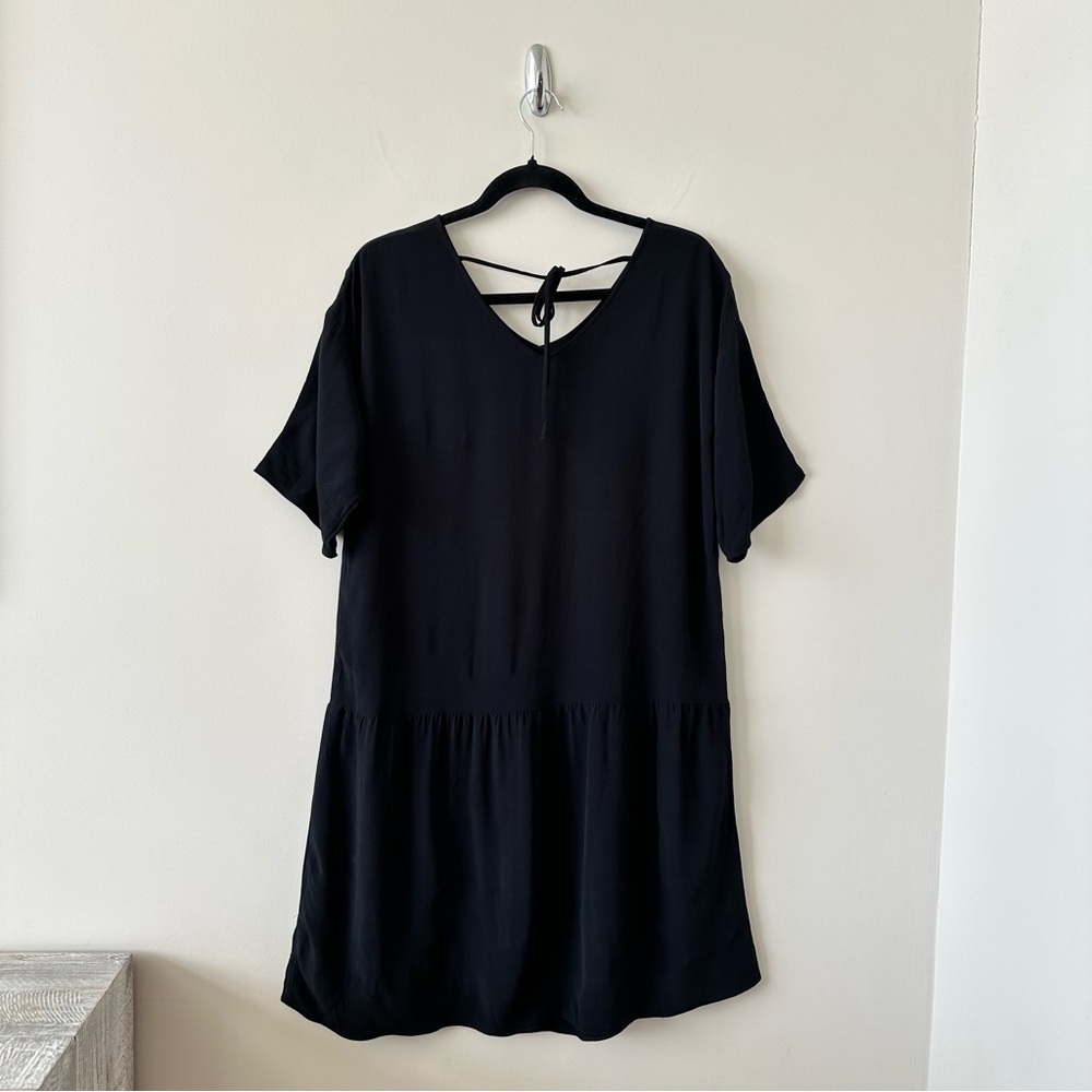 Eileen Fisher-Drop Waist Crepe Short Sleeve Dress (Size:Small) - Picture 2 of 12